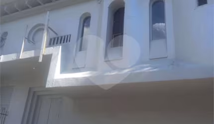 Prédio inteiro à venda em Higienópolis - RS