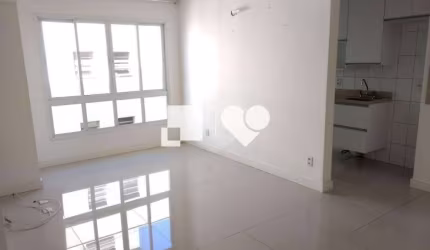 Apartamento com 3 quartos à venda em Azenha - RS