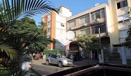 Prédio inteiro à venda em Menino Deus - RS