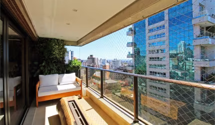 Apartamento com 3 quartos à venda em Petrópolis - RS