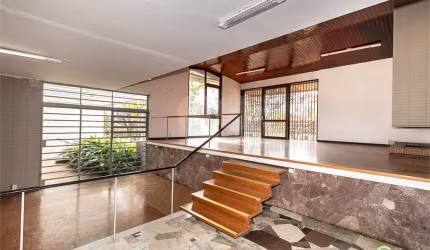 Casa com 4 quartos à venda em Menino Deus - RS