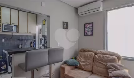 Apartamento com 2 quartos à venda em Menino Deus - RS