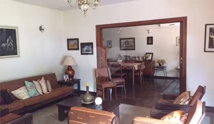 Casa com 3 quartos à venda em Auxiliadora - RS