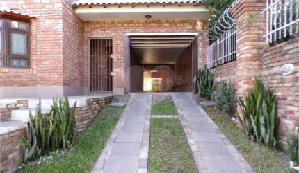 Casa com 3 quartos à venda em Passo Da Areia - RS