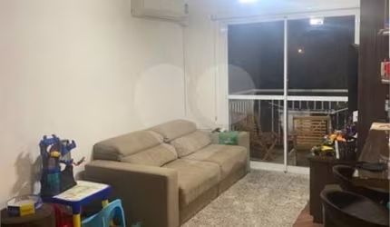 Apartamento com 3 quartos à venda em Vila Ipiranga - RS