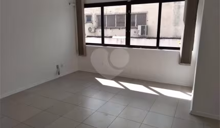 Apartamento com 2 quartos à venda em Passo Da Areia - RS