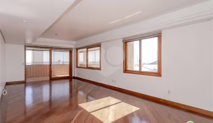 Apartamento com 4 quartos à venda em Menino Deus - RS
