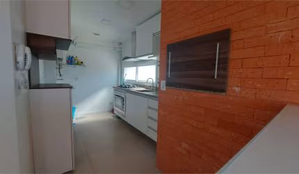 Apartamento com 2 quartos à venda em Tristeza - RS