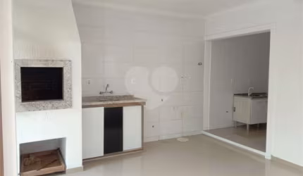 Casa térrea com 2 quartos à venda em Hípica - RS