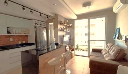 Apartamento com 2 quartos à venda em Farrapos - RS