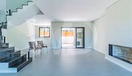 Casa com 3 quartos à venda em Hípica - RS