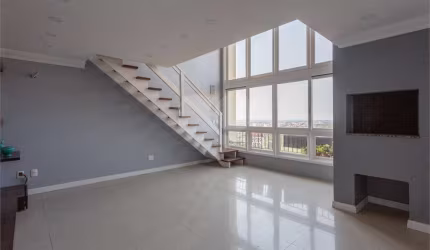 Duplex com 3 quartos à venda ou para locação em Jardim Sabará - RS