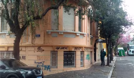 Salas à venda ou para locação em Centro Histórico - RS