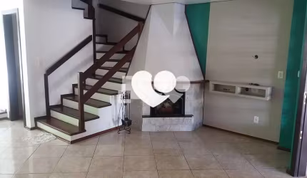 Casa com 3 quartos à venda em Cavalhada - RS