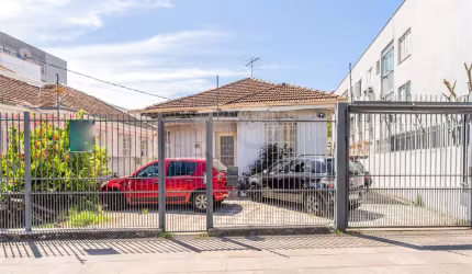 Terreno à venda em Menino Deus - RS