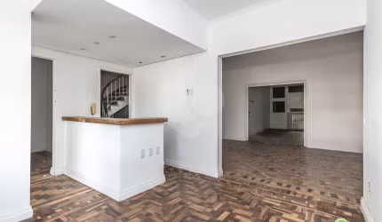 Casa com 4 quartos à venda ou para locação em Petrópolis - RS