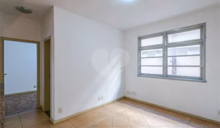 Apartamento com 2 quartos para locação em Auxiliadora - RS
