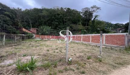 Terreno à venda com 450 m², plano no Engenho do Mato - Niterói/RJ