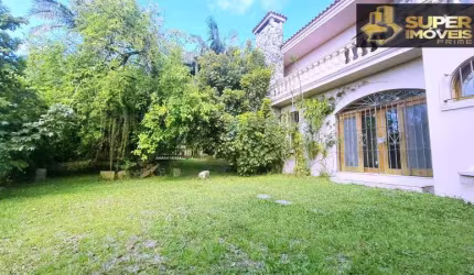 Mansão de Cinema, Alto Padrão, no Centro em Pelotas-RS