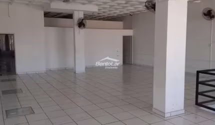 Sala comercial 200 m² com banheiro, vestiário com box e chuveiros,  pia em granito, iluminado, e be