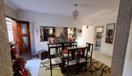 Casa reformada no Dionisio Torres