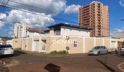 Casa com 4 dormitórios à venda, 400 m² por R$ 2.000.000,00 - Setor Central - Itumbiara/GO