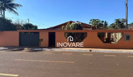 Casa com 3 dormitórios à venda, 208 m² por R$ 530.000,00 - Alvorada - Araporã/MG