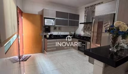 Casa com 3 dormitórios à venda, 240 m² por R$ 650.000,00 - Jardim Morumbi - Itumbiara/GO