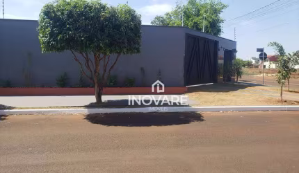Casa com 1 dormitório à venda, 250 m² por R$ 650.000,00 - Alto do Trindade - Itumbiara/GO