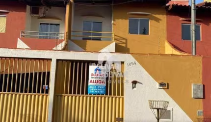 Casa com 3 dormitórios para alugar, 190 m² por R$ 1.100,00/mês - Afonso Pena - Itumbiara/GO