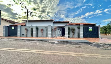 Casa com 3 dormitórios para alugar, 230 m² por R$ 2.000,00/mês - Setor Santa Inês - Itumbiara/GO