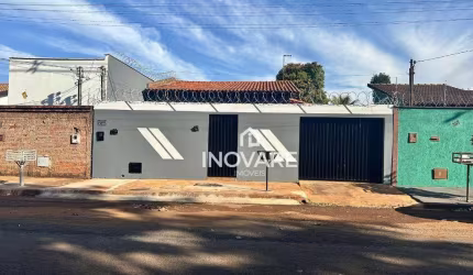 Casa com 2 dormitórios à venda, 91 m² por R$ 220.000,00 - Setor Dona Marolina - Itumbiara/GO