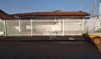 Casa com 5 dormitórios à venda, 250 m² por R$ 750.000,00 - Setor Central - Itumbiara/GO