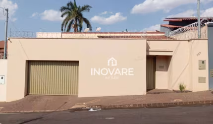 Casa com 3 dormitórios à venda, 240 m² por R$ 750.000,00 - Residencial Jardim Primavera - Itumbiara/GO