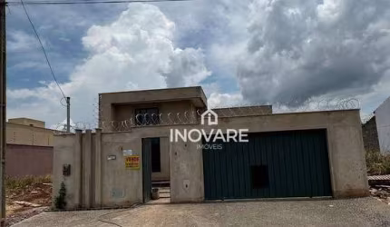Casa com 3 dormitórios à venda, 123 m² por R$ 480.000,00 - Alto do Trindade - Itumbiara/GO
