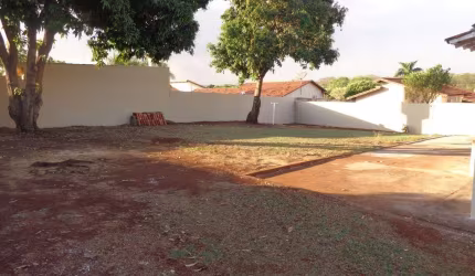 Casa com 3 dormitórios à venda, 200 m² por R$ 1.000.000,00 - Vila de Furnas - Itumbiara/GO