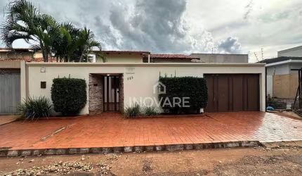 Casa com 3 dormitórios à venda, 200 m² por R$ 600.000,00 - Jardim Morumbi - Itumbiara/GO