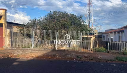 Casa com 2 dormitórios à venda, 80 m² por R$ 280.000,00 - Setor Bela Vista - Itumbiara/GO