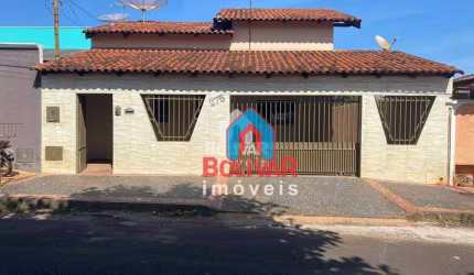 Casa com 2 dormitórios para alugar, 183 m² por R$ 1.600,00/mês - Setor Paranaíba - Itumbiara/GO