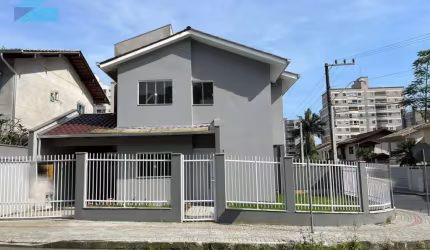 Casa com 3 quartos à venda no Salto Weissbach, Blumenau , 109 m2 por R$ 650.000