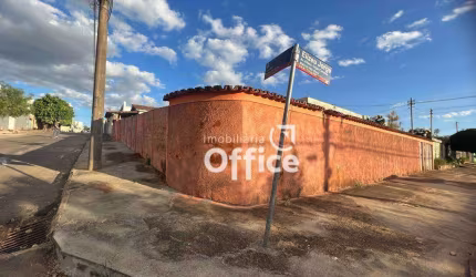 Área à venda, 442 m² por R$ 470.000,00 - Vila Góis - Anápolis/GO