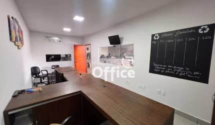 Galpão para alugar, 320 m² por R$ 7.000,00/mês - Vila Industrial - Anápolis/GO