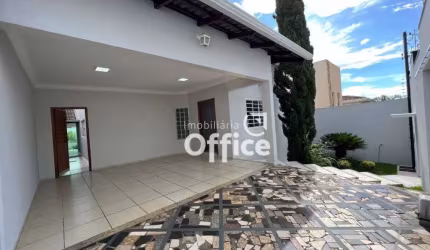 Casa com 3 quartos à venda, 180 m² por R$ 850.000 - Residencial Araujoville - Anápolis/GO