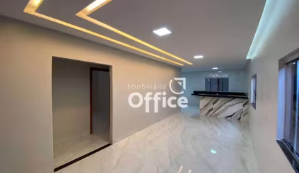 Casa com 3 Quartos à venda, 219 m² por R$ 670.000 - Parque dos Pirineus - Anápolis/GO