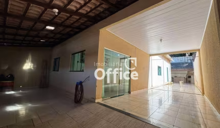 Casa com 3 Quartos à venda, 150 m² por R$ 350.000 - Vila São Joaquim - Anápolis/GO