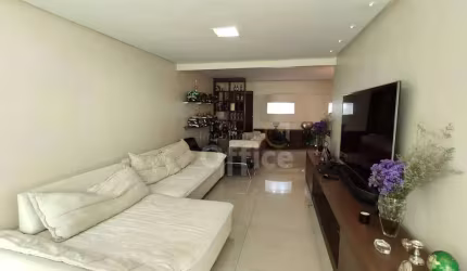 Apartamento com 3 Quartos à venda, 140 m² por R$ 650.000 - Maracanã - Anápolis/GO