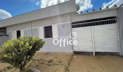 Casa com 3 quartos à venda, 425 m² por R$ 450.000 - Setor Central - Anápolis/GO