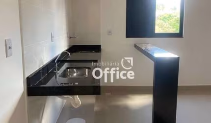 APt BlueLife 3-kitnet de 28 m²- Cozinha c/ Pia e Bancada em Granito. Cuba do Banheiro em Granito. C/ lavanderia do prédio. Área gourmet-