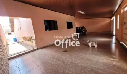 Casa com 3 quartos à venda, 200 m² por R$ 500.000 - Parque dos Pirineus - Anápolis/GO