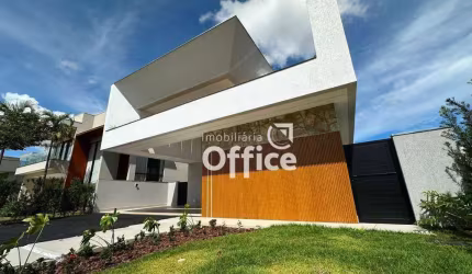 Casa com 3 dormitórios à venda, 220 m² por R$ 2.400.000,00 - Condomínio Alphaville Anápolis - Anápolis/GO